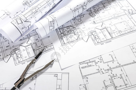 建筑师设计工作绘图草计划蓝图并在建筑师工作室制作图片