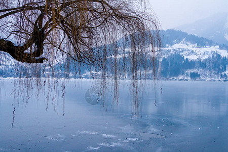 冰湖Zellam图片