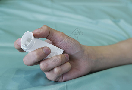 Asthma喷洒药物吸入器图片