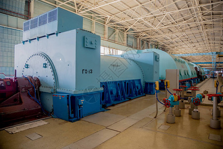 核电厂机房有涡轮发电机可冷却图片