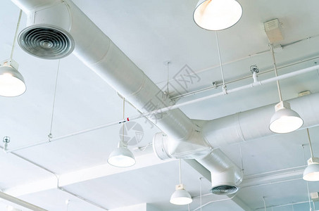 风管空调管接线管消防喷淋系统气流和通风系统建筑内部天花灯带开灯图片