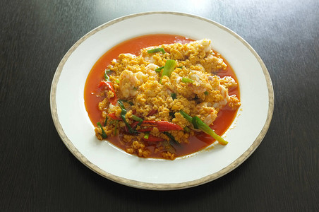 烤虾和咖喱粉是泰国菜好吃的口图片