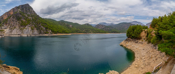 巨大的山河或峡谷全景图片