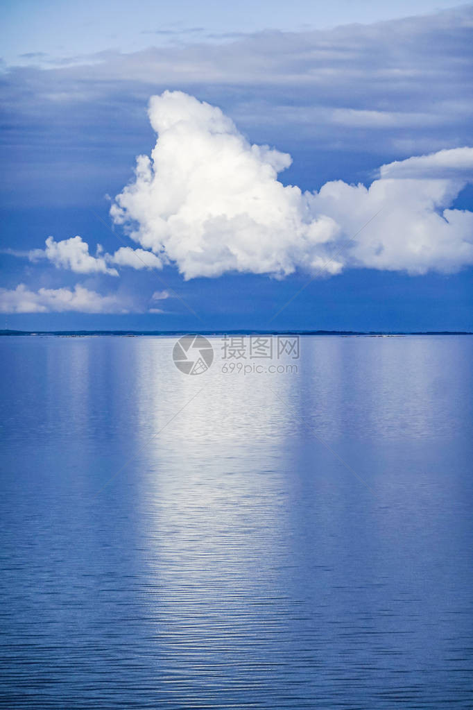 图尔库芬兰大型积聚云团向图片