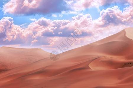 美丽的金沙丘和美丽的天空纳米图片