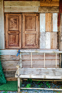 老式木制家庭窗户的图像图片