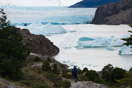 智利TorresdelPaine公园冰川灰色图片