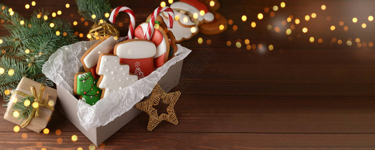 盒装美味的圣诞饼干图片