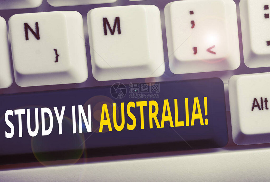 文字写作文本在澳大利亚学习展示进入国外订单完成学习的商务照片白色pc键盘图片