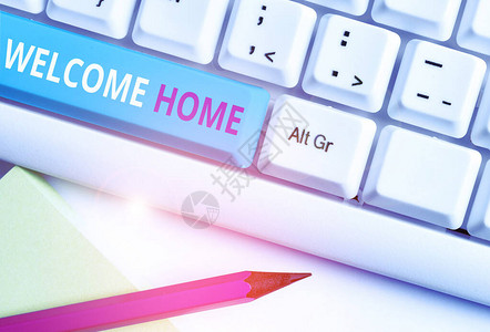 手写文本欢迎回家概念照片表达问候新业主住所门垫进入白色pc键盘背景图片