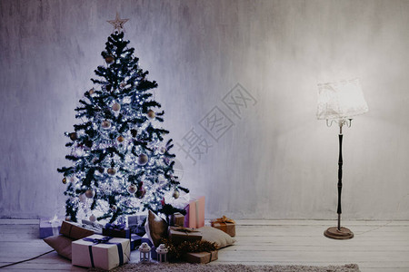加兰新年节礼物白色家居装背景图片