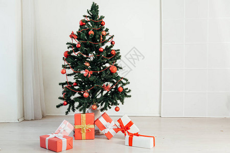 圣诞树装饰礼物新年假期图片