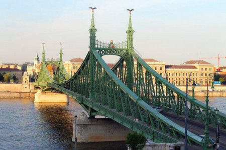 匈牙利布达佩斯绿色自由桥匈牙图片