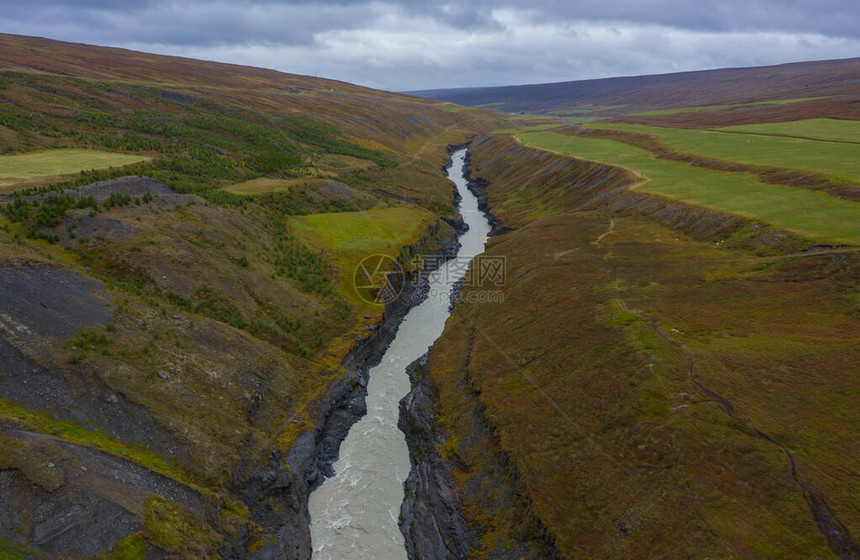 冰岛斯图拉吉尔巴萨尔特峡谷图片