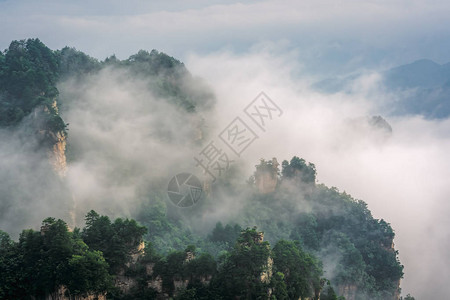 湖南省伍林源Wwlingyuan著名旅游景点张家江公园天津山石图片