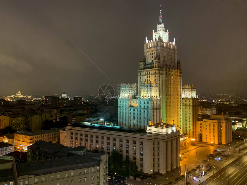 俄罗斯莫科黄昏时分的外交部大楼斯大图片