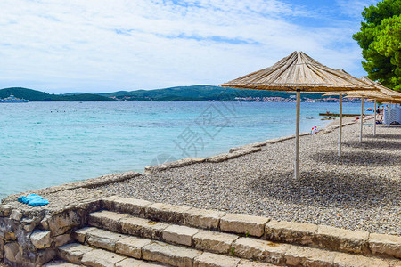 克罗地亚佩列萨克半岛奥雷比奇海滩图片