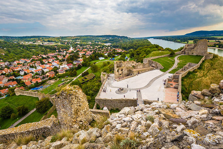 Devin城堡的废墟布拉迪斯拉发斯图片