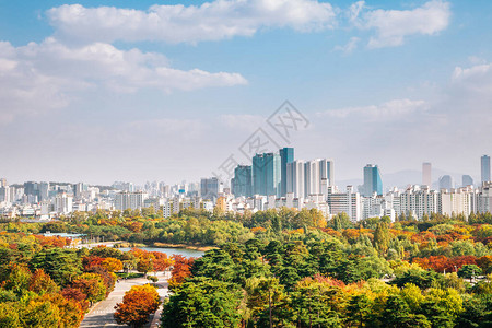 韩国首尔秋天公园SkyPark的京华公园和高清图片