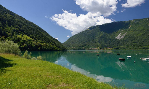 意大利圣十字湖全景图片