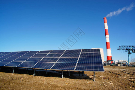 发电厂太阳能电池板图片