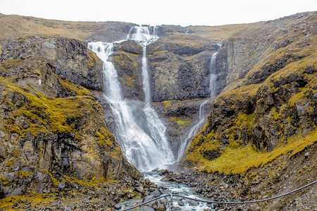 冰岛rjukandafos瀑布上的图片