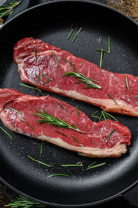 Raw斜坡牛排新鲜肉大理石牛肉深图片