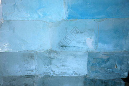 冰的立方体堆图片