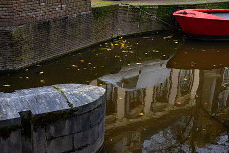 荷兰莱顿河Leiden的老区有街图片