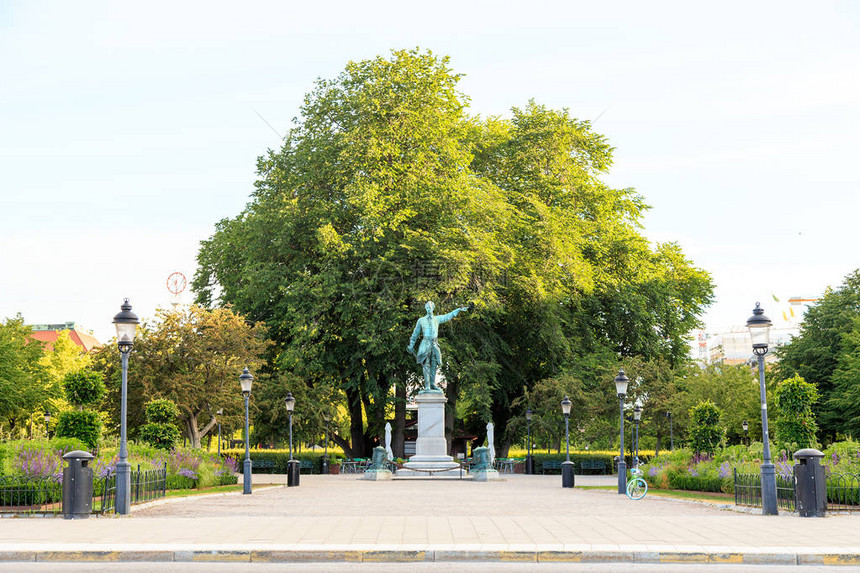 瑞典斯德哥尔摩卡尔十二世纪念碑斯德哥尔摩纪念碑于1868年开幕这发生在查理十二世英勇去世图片