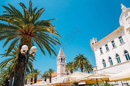 克罗地亚Trogir的Trogir海滨街道图片