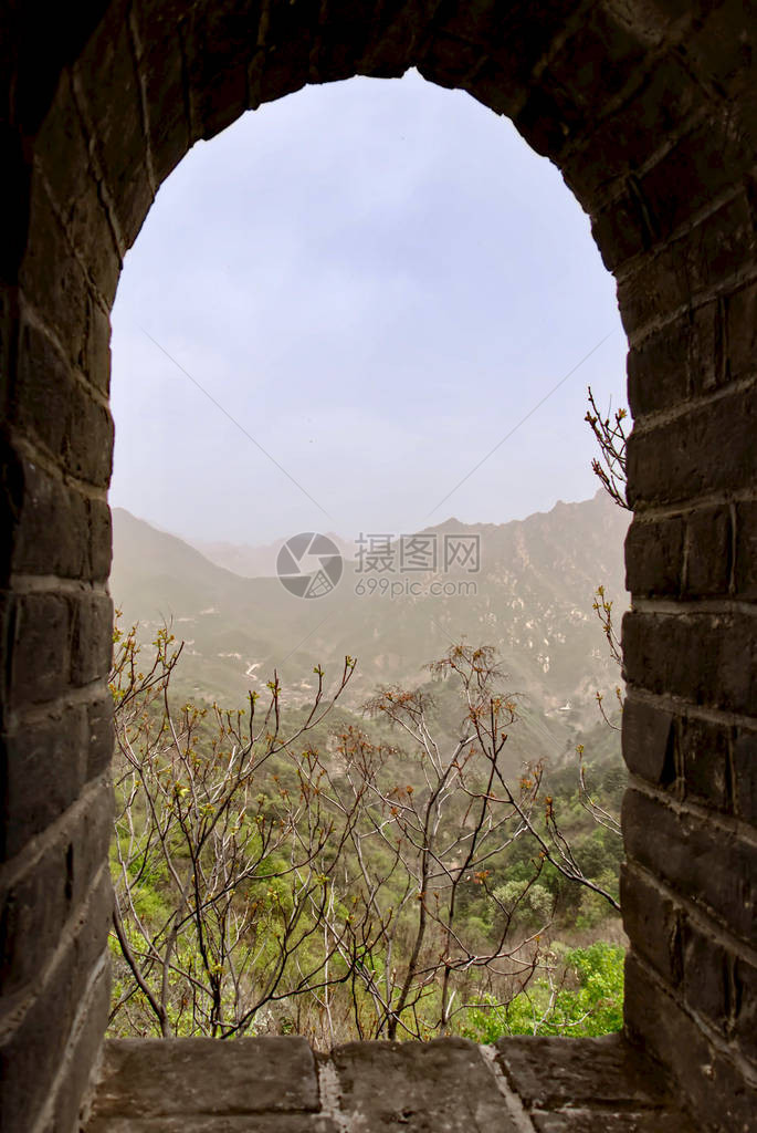 夏天的长城慕田峪一带著名地标世界奇观透图片