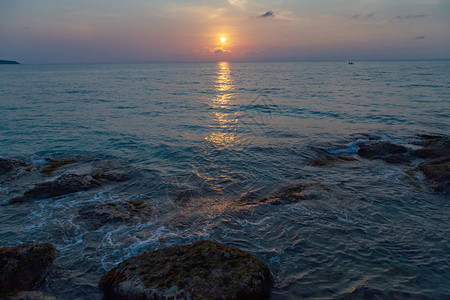 夏季时间在海滩风景中图片