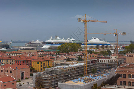意大利威尼斯游轮码头的空中图片