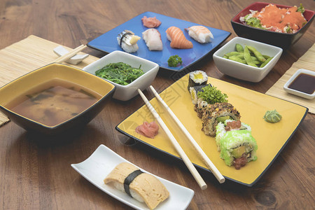日本菜寿司马基米索汤瓦图片