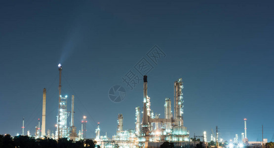 泰国黑暗时的石油化石工业发电图片