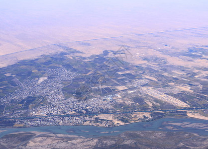 Darya河平原高清图片
