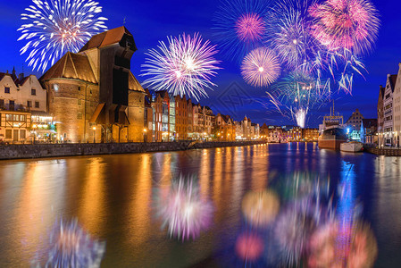 新年在格但斯克老城庆祝烟花波兰欧洲图片