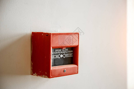 火警报按钮有英文译和图片