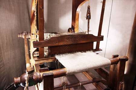 老式古董木制手工编织机复古制造图片