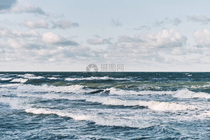 波罗的海波浪冬图片