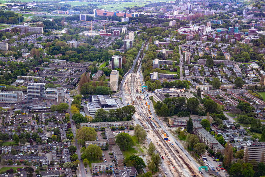 Schiphol机场外的阿姆斯特丹市空中观察图片