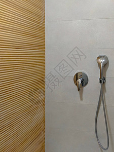 浴室内现代风格的淋浴房图片