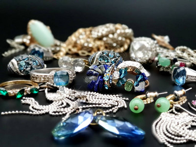 珠宝服装宝石翡翠蛋白石水晶珍珠复古粉红色蓝绿银背景图片