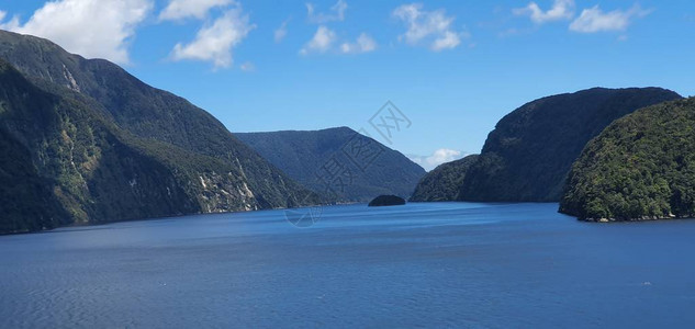 新西兰密尔福德音响和令人怀疑的音响Fjord大图片
