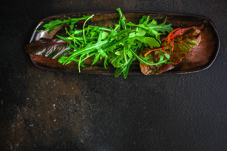 健康沙拉叶混合混合微绿黄花洋葱其他成图片