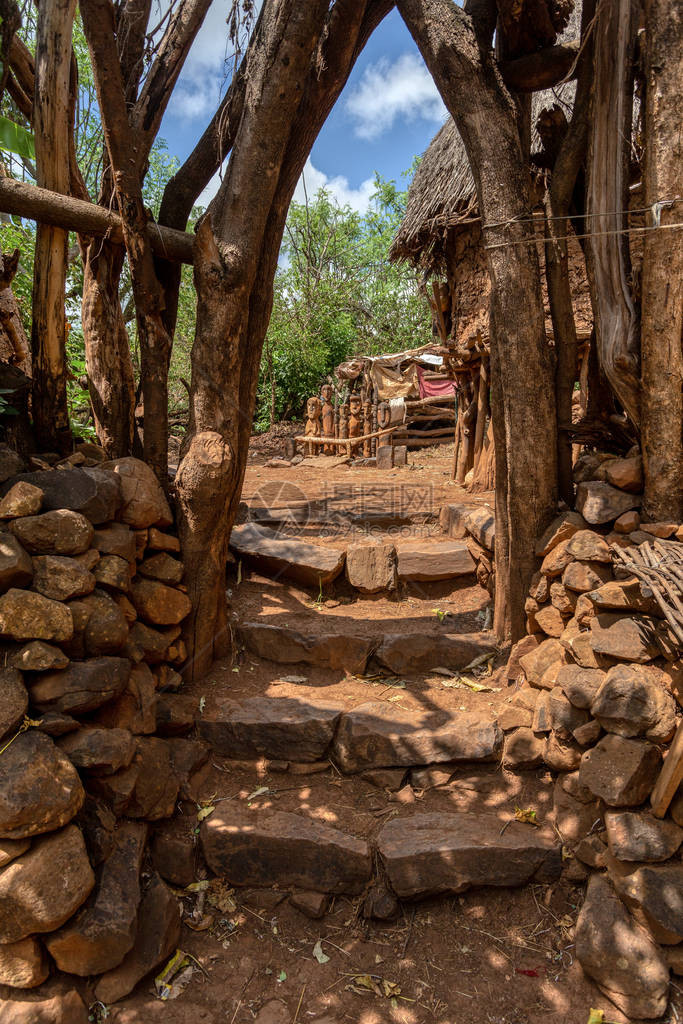 简单的石楼梯可以安置在有围墙的村庄部落Konso非洲村庄非洲图片