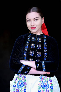 传统妇女服装斯洛图片