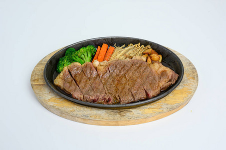 日本的怀奎牛肉切片在图片