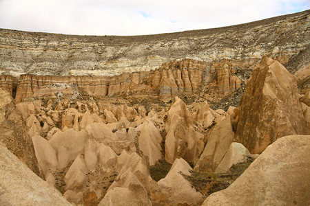 土耳其卡帕多西亚美丽的岩图片